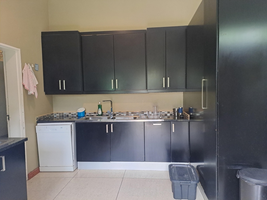 10 Bedroom Property for Sale in Dorchester Heights Eastern Cape